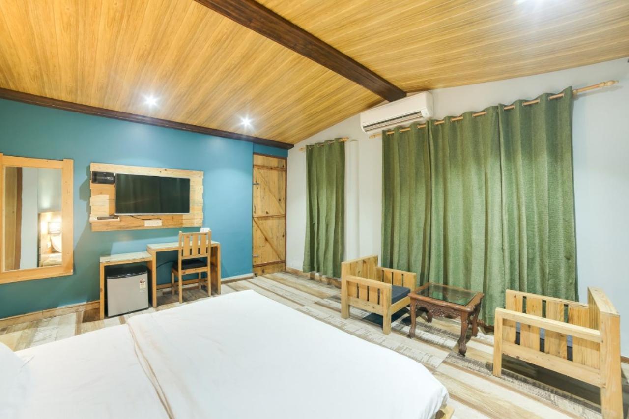 Standard King Room