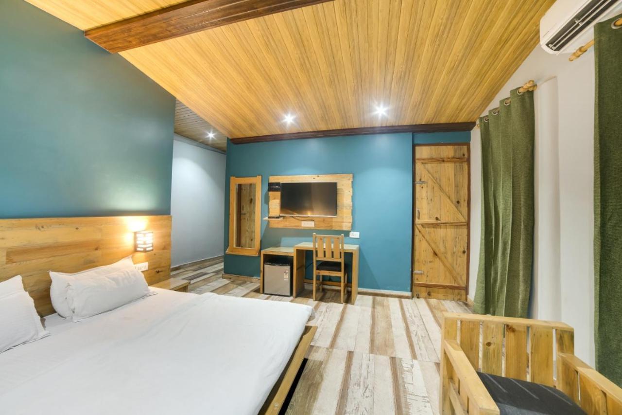 Standard King Room